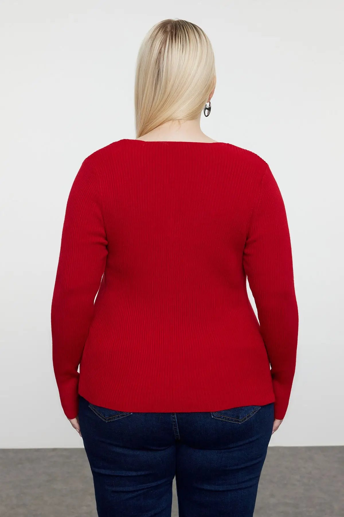 Red knitted cardigan