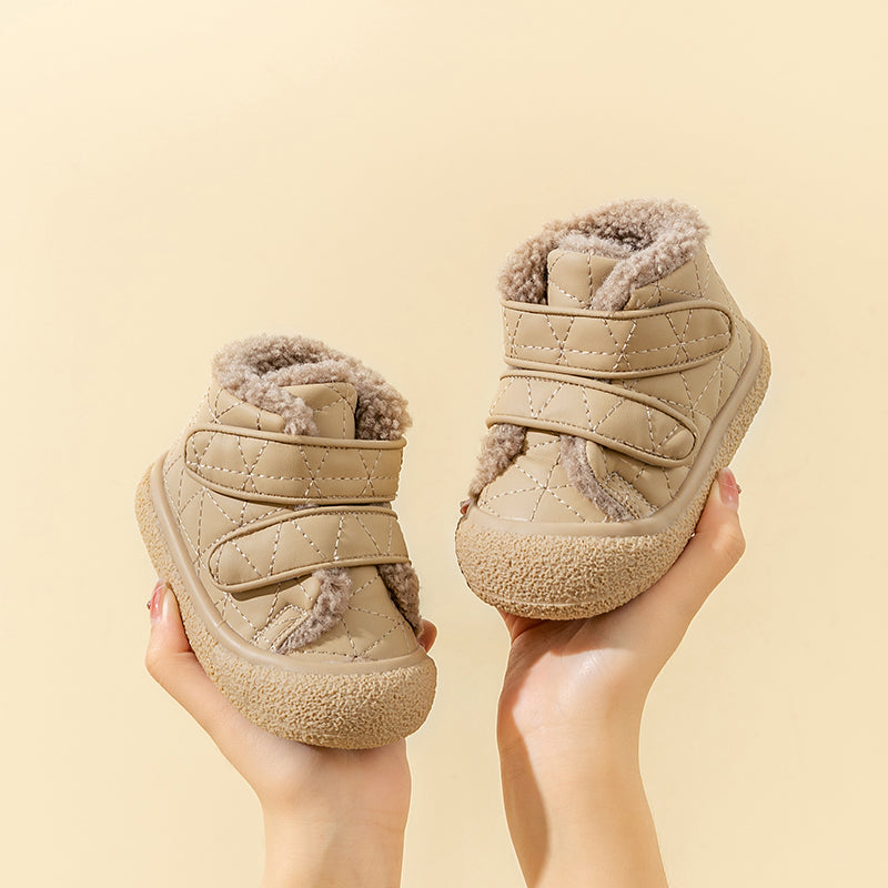 Ergonomic toddler winter shoes