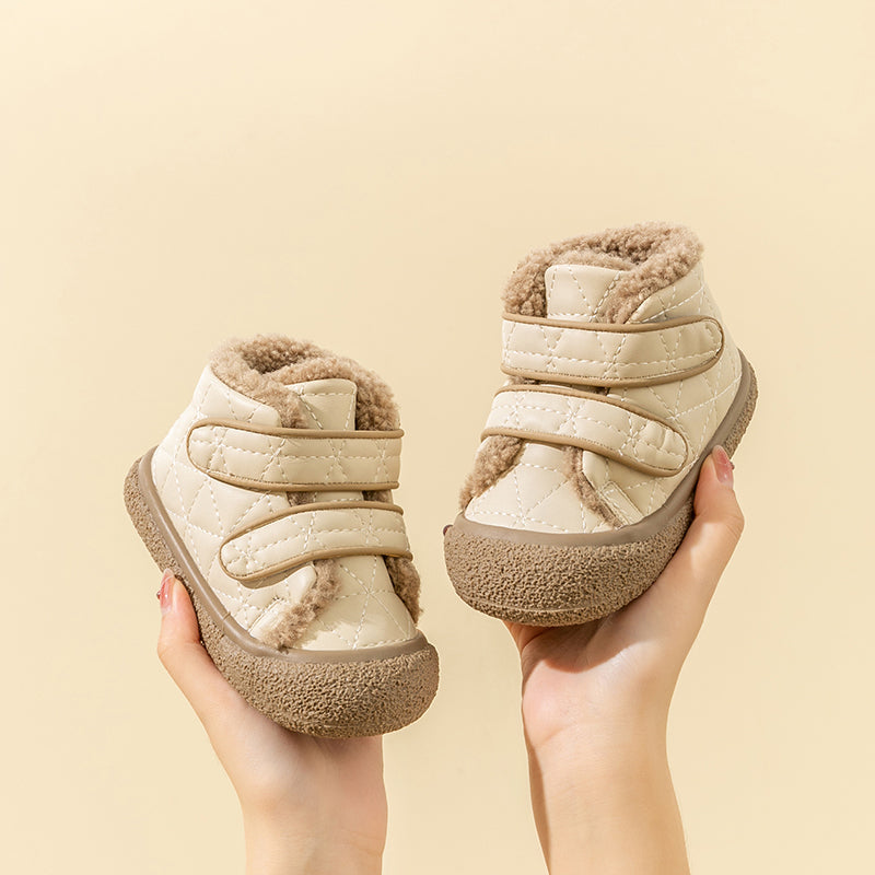 Ergonomic toddler winter shoes