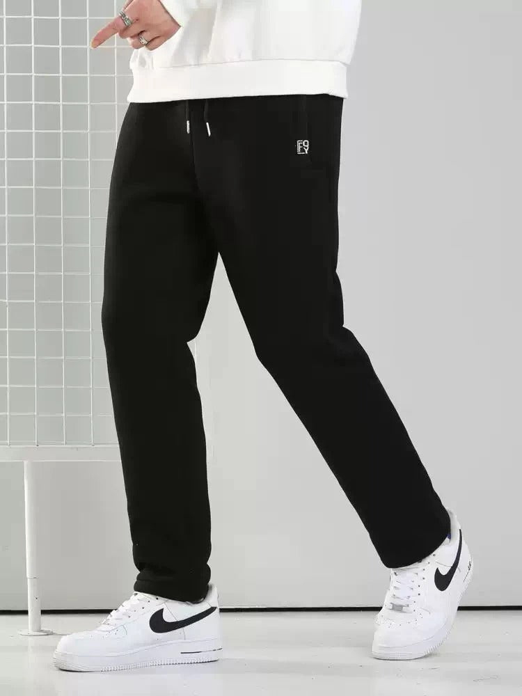 Feeded jogging pants