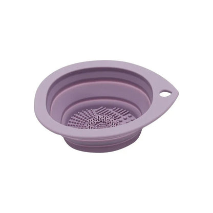 Foldable make-up cleaning bowl made of silicone