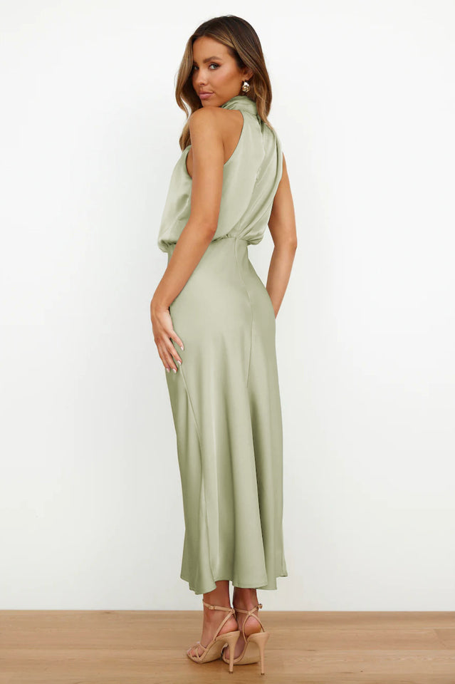 Halter Ärmelloses Satin Brautjungfernkleid