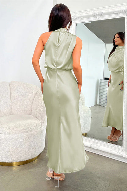 Halter Ärmelloses Satin Brautjungfernkleid