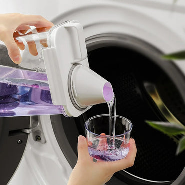 Air density storage box for detergent powder