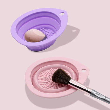 Foldable make-up cleaning bowl made of silicone
