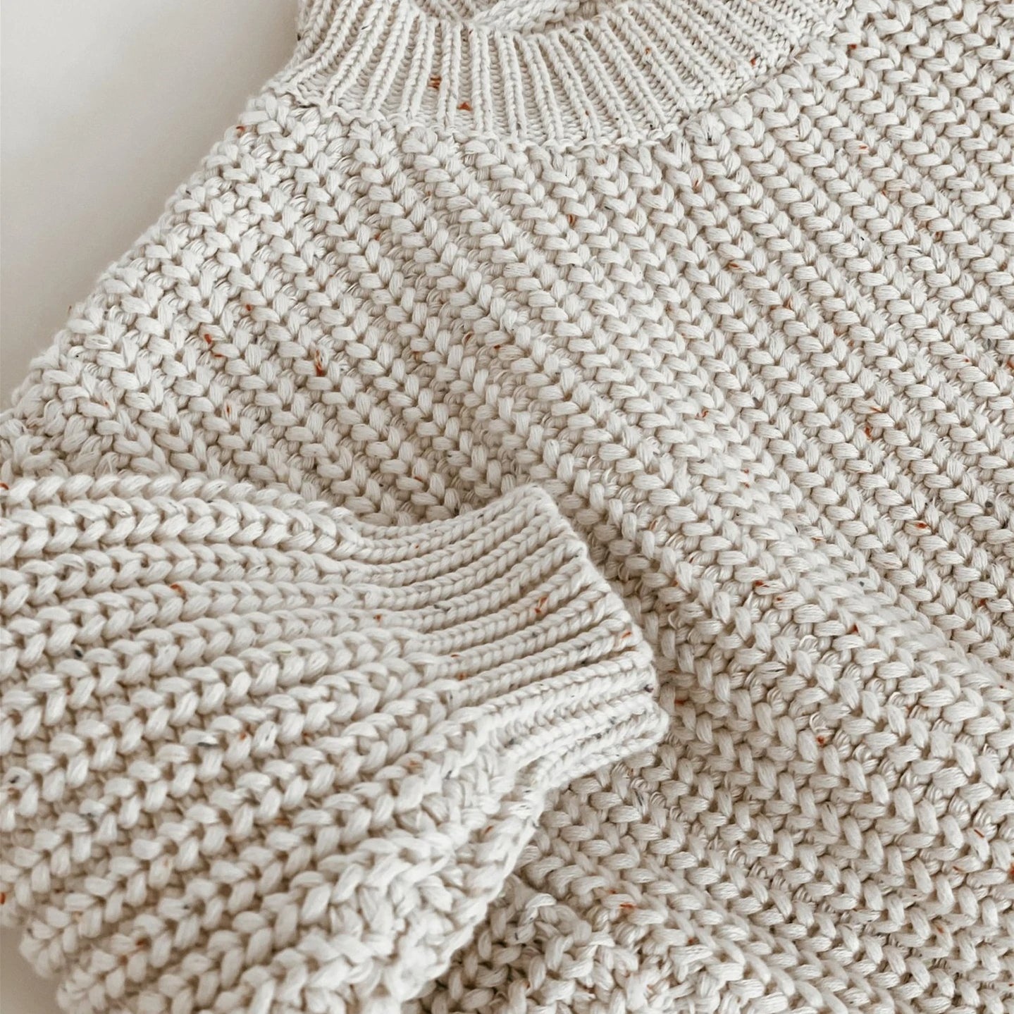 Simple knitting sweater for children