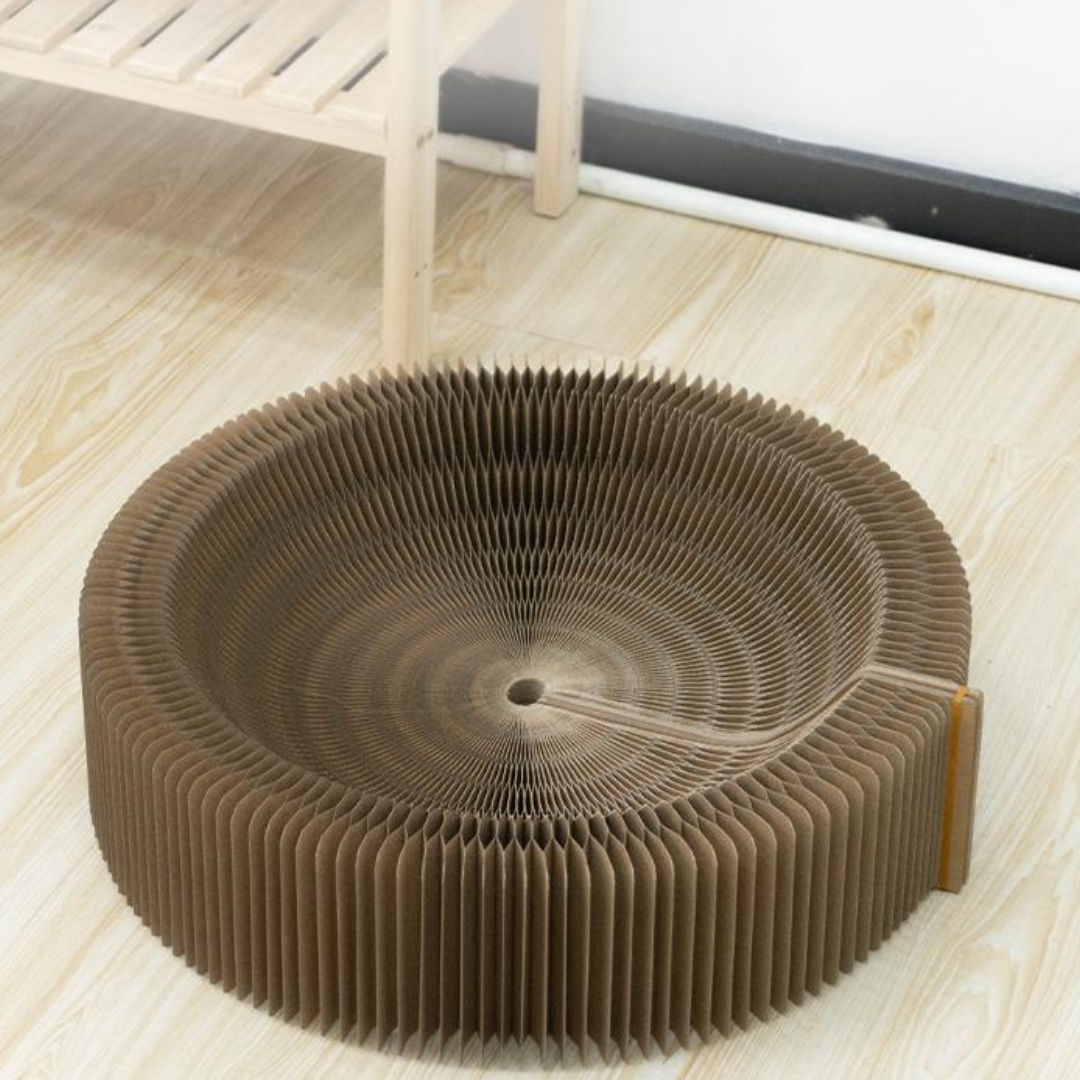 Scratching board for cats