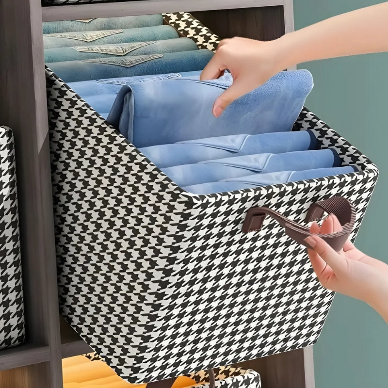 Clothing storage box