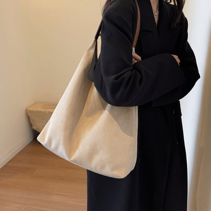 Chéa - Die Wildledertasche