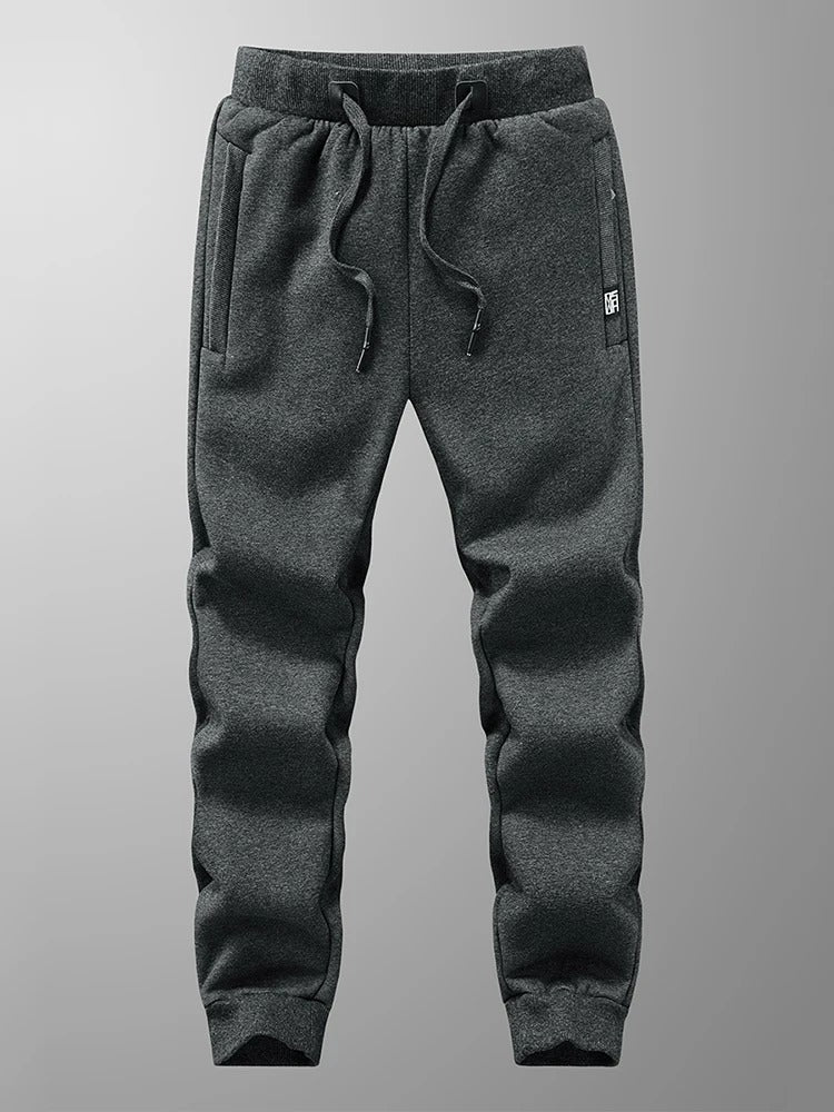 Feeded jogging pants