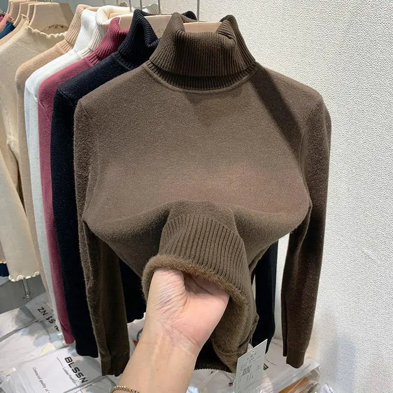 Guard pullover with fleece feed