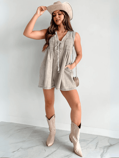 Abbey | Luftige Denim-Overall mit Schleifenverschluss