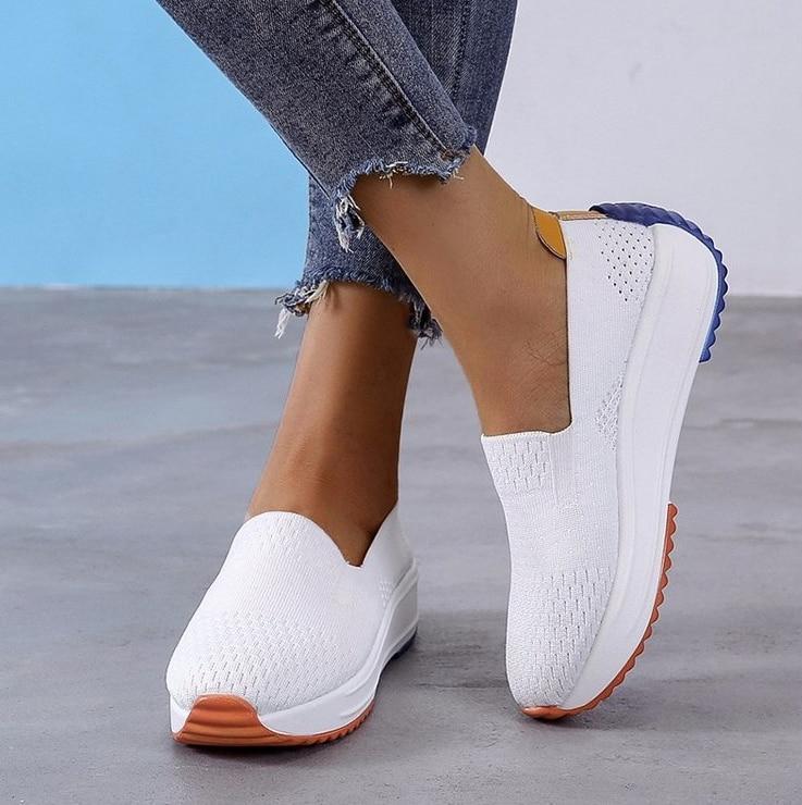 Orthopedic women's sports shoes