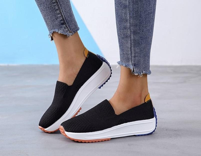 Orthopedic women's sports shoes
