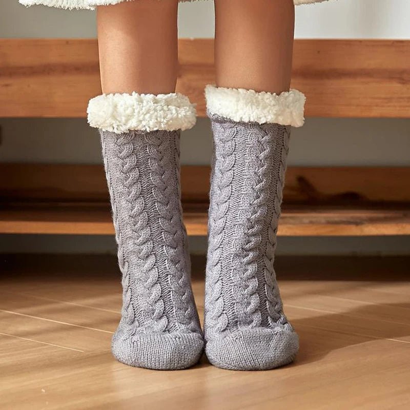 Thermo socks with teddy feed