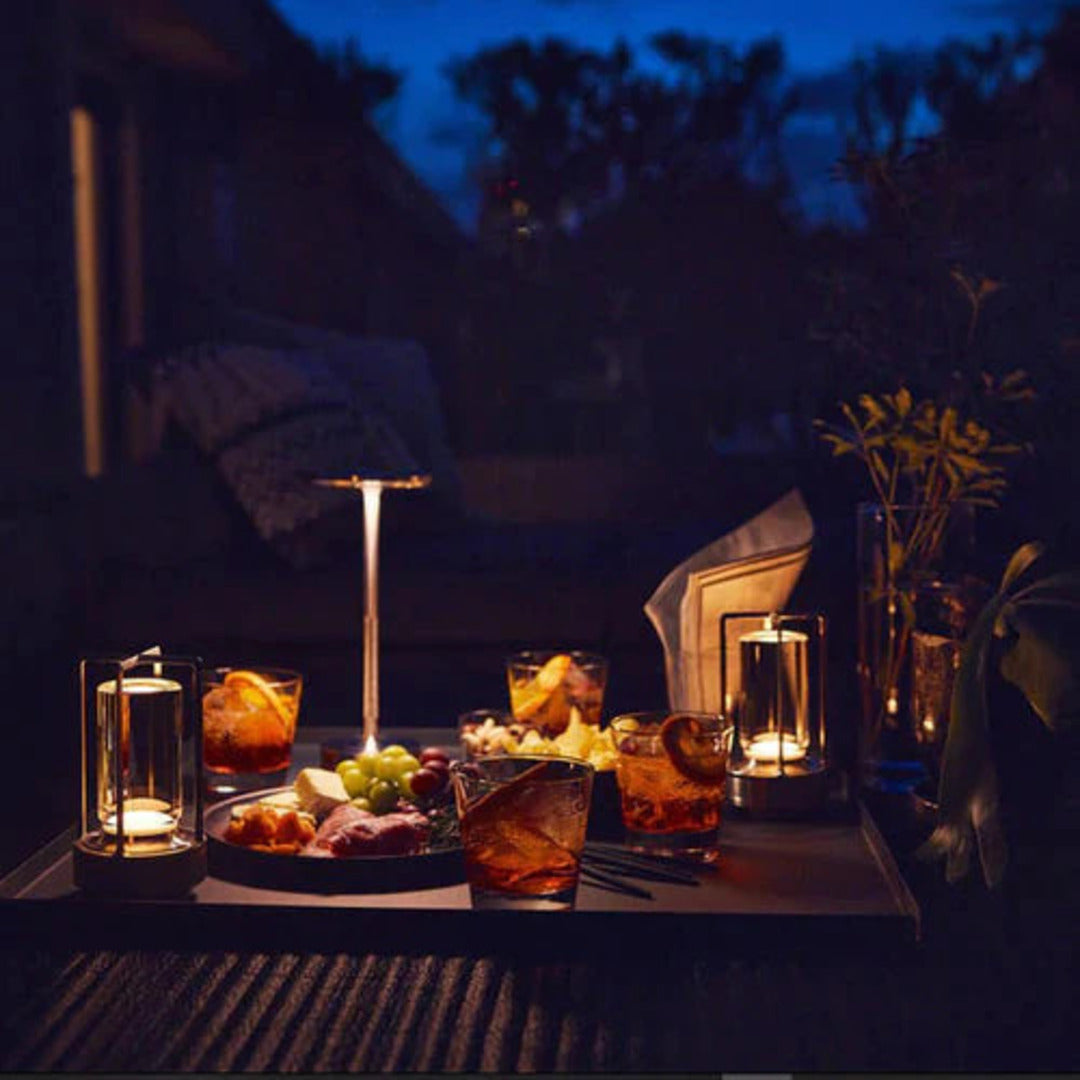 Wireless rechargeable lamp